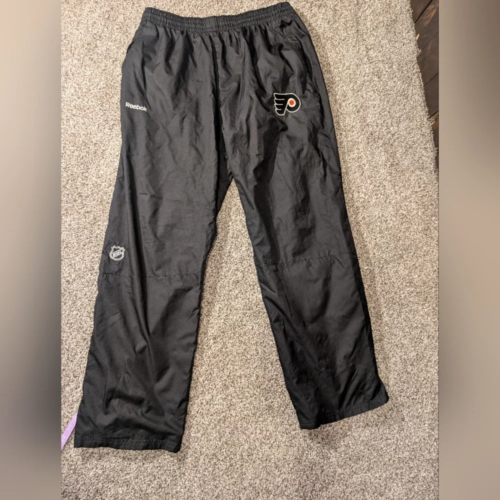 Reebok Black Athletic Pants with Flyers Logo, Size M